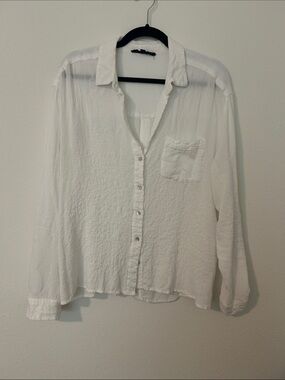 White Lightweight Button-Up Women’s Shirt
